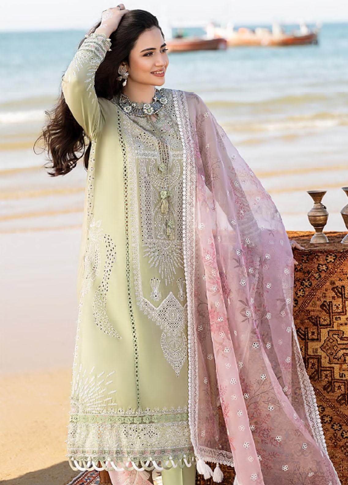 3 Piece Unstitched Heavy Embroidered Chickan Kari Lawn Suit ( Printed Organza Dupatta ) - Motif
