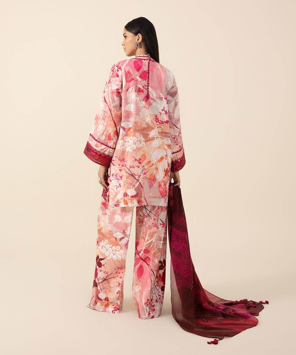 3 Piece Unstitched Heavy Embroidered Lawn Suit ( Fine Printed Silk Dupatta ) - Motif