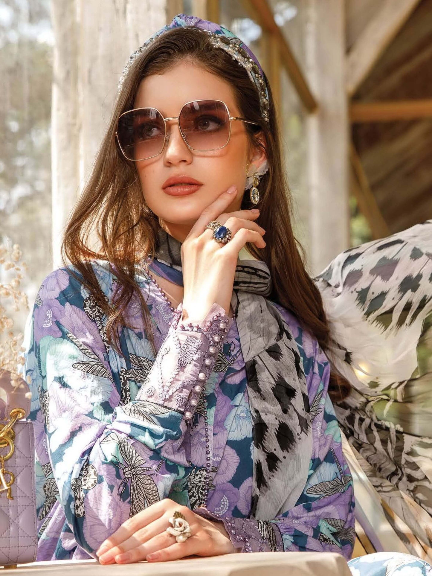 3 Piece Unstitched Embroidered Lawn Suit ( Digital Printed Bamber Chiffon Dupatta ) - Motif