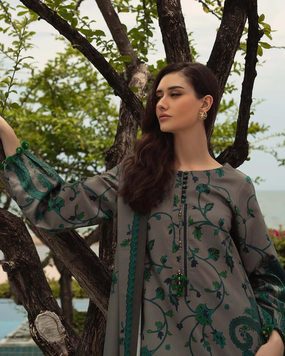 Unstitched 3 Piece Digital Printed Khaddar Suit With Digital Printed Khaddar Dupatta