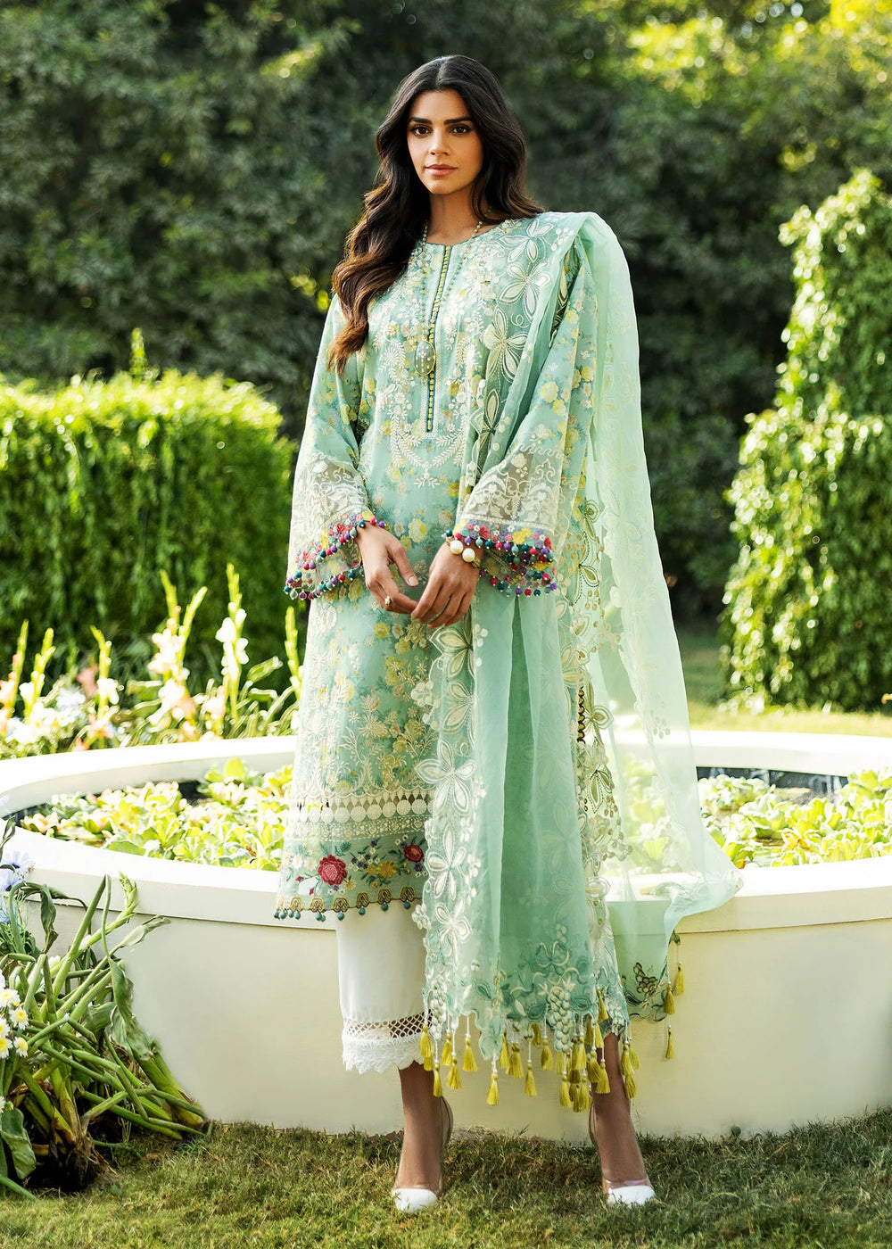 Unstitched 3 Piece Digital Printed Embroidered Lawn Suit With Embroidered Organza Dupatta