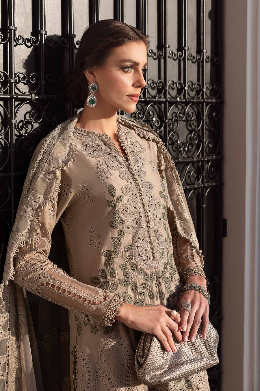 Unstitched 3 Piece Fully Embroidered Lawn Suit With Embroidered Organza Dupatta