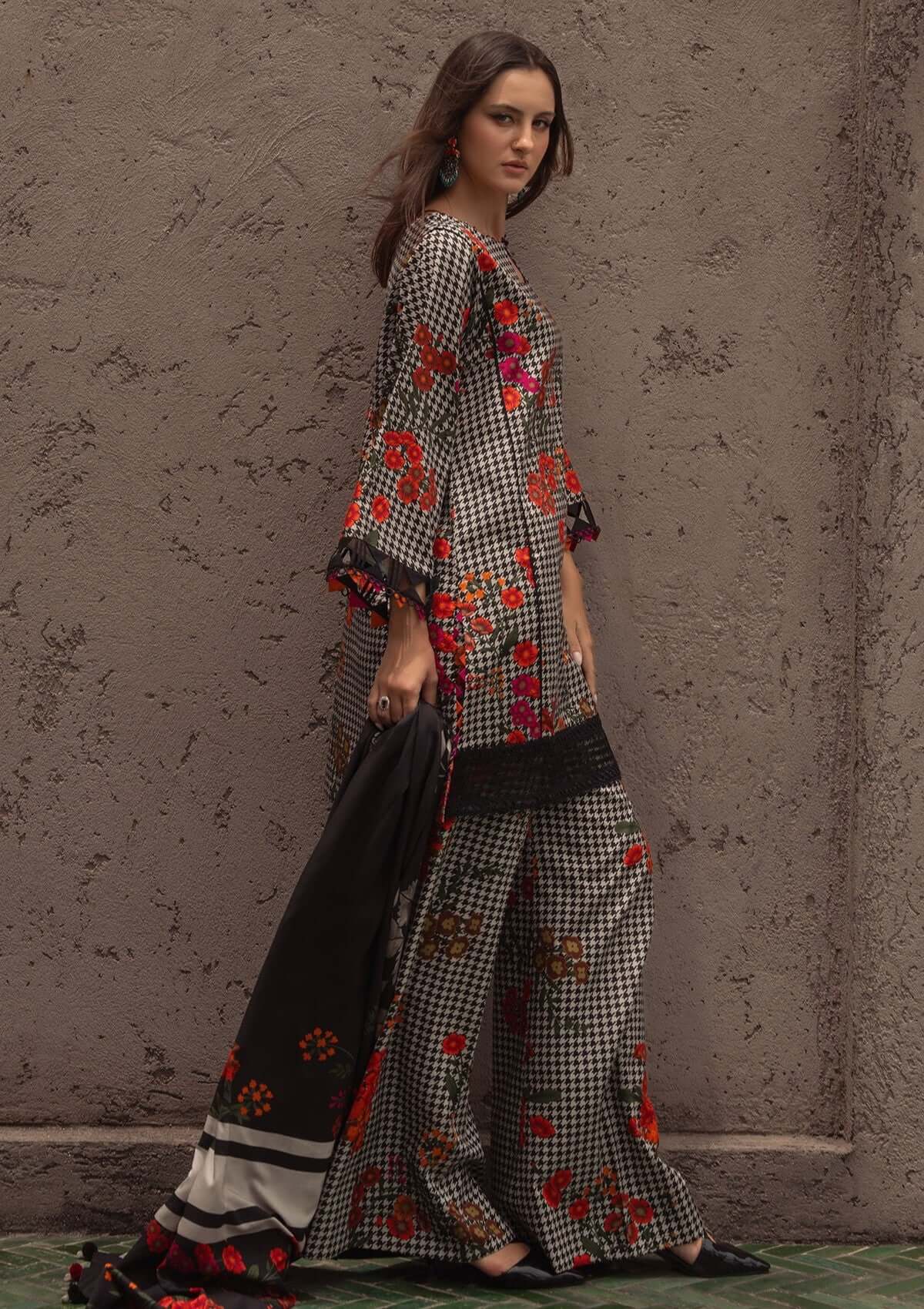 Unstitched 3 Piece Digital Printed Khaddar Suit With Printed Khaddar Dupatta