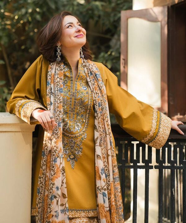 Unstitched 3 Piece Embroidered Lawn Suit With Printed Polly Lawn Dupatta