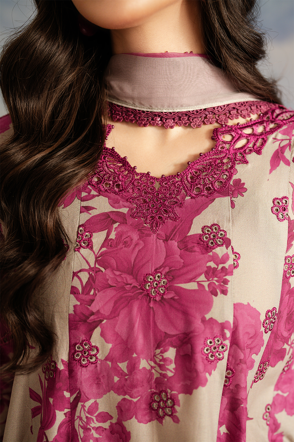 Unstitched 3 Piece Digital Printed Khaddar Suit With Digital Printed Khaddar Dupatta