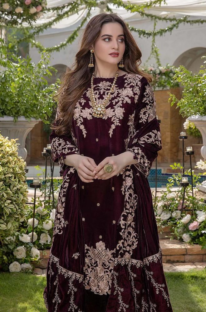 3 Piece Unstitched Heavy Embroidered Velvet Suit ( Heavy Embroidered Velvet Shawl ) - Motif