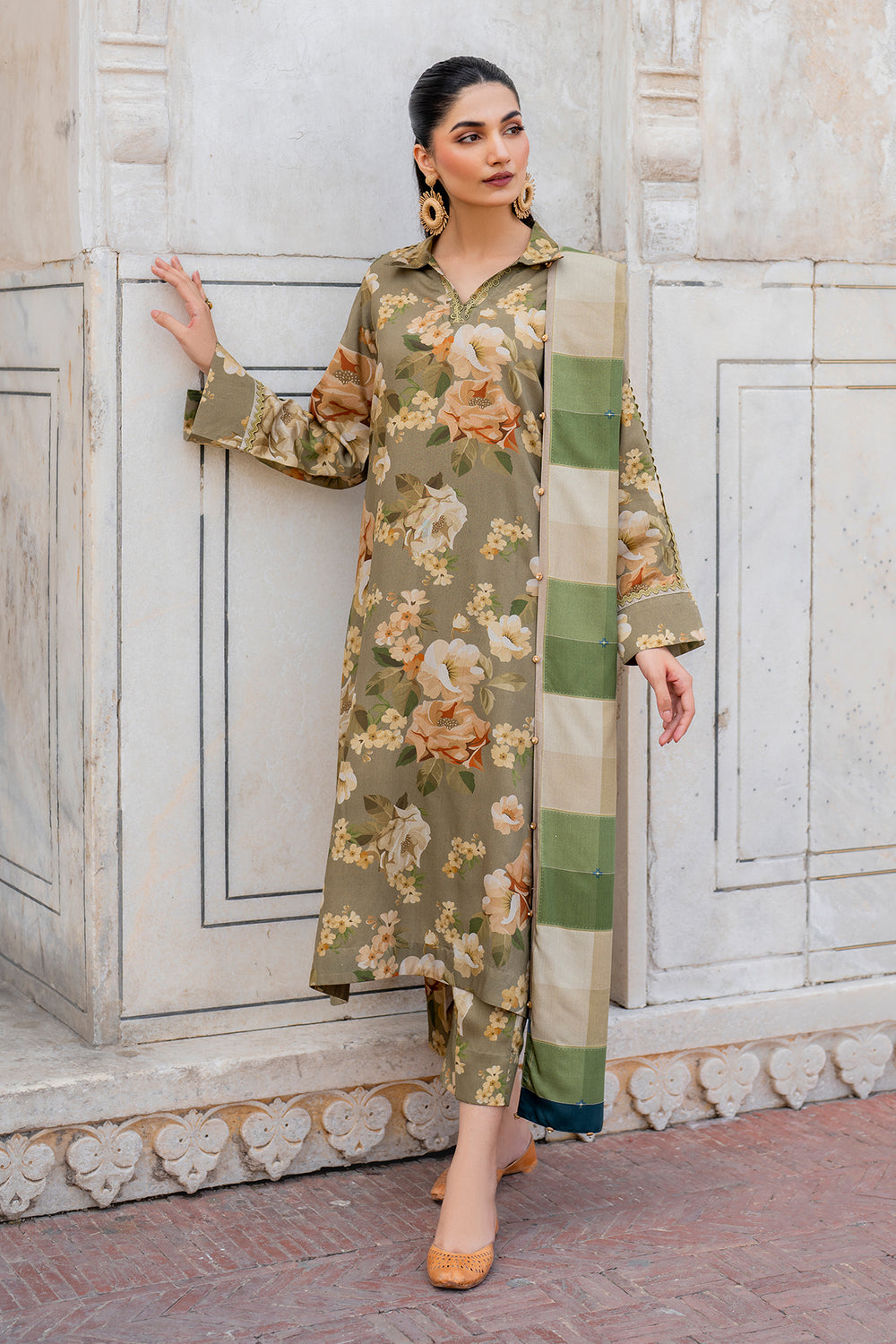 unstitched khaddar suit by Motif