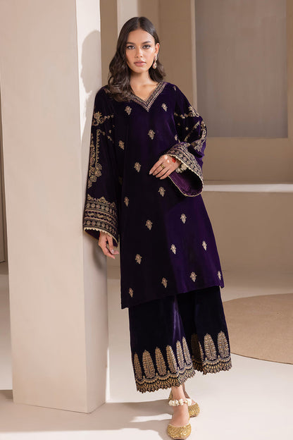 unstitched VELVET suit by Motif