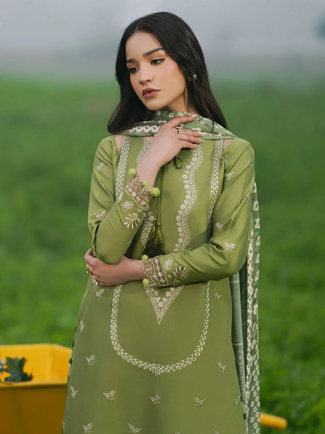 3 Piece Unstitched Fully Embroidered Dhanak Dress With printed Blended Shawl