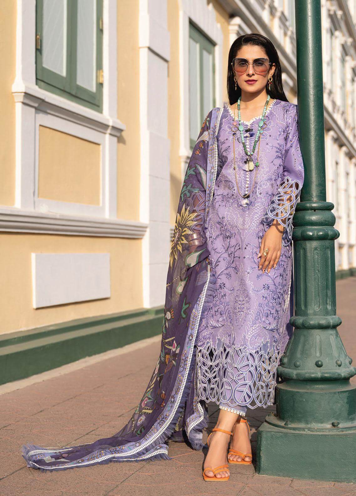 3 Piece Unstitched Heavy Embroidered Lawn Suit ( Printed Silk Dupatta ) - Motif