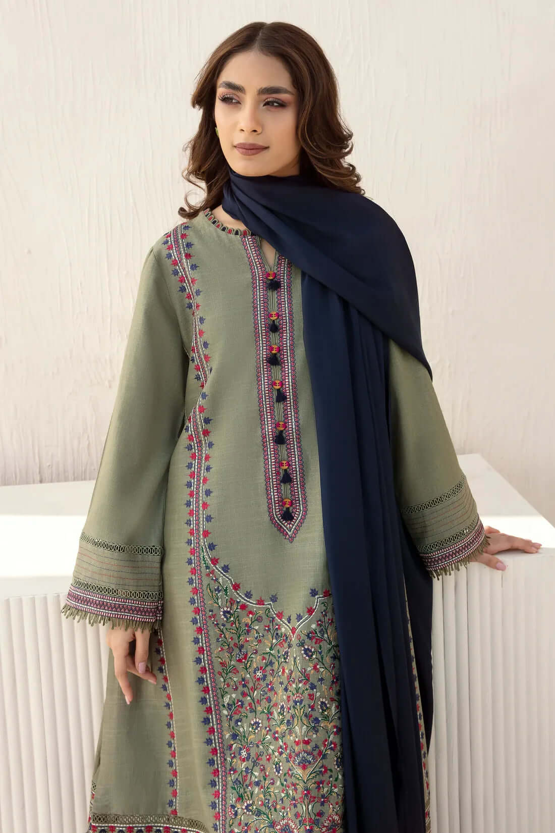 3 Piece Unstitched Heavy Embroidered Dhanak Suit ( Dhanak Dyed Plain Shawl ) - Motif