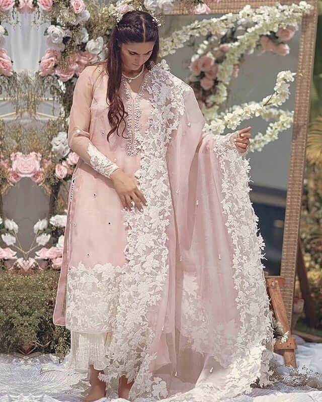 3 Piece Unstitched Heavy Embroidered Lawn Suit ( Full Embroidered Organza Dupatta ) - Motif