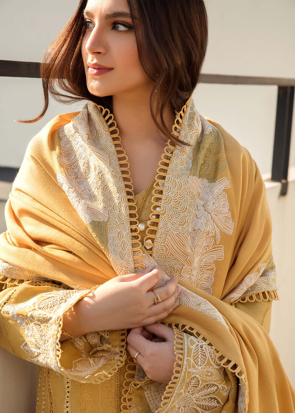 3 Piece Unstitched Heavy Embroidered Airjet Lawn Suit ( Fully Embroidered Lawn Dupatta ) - Motif