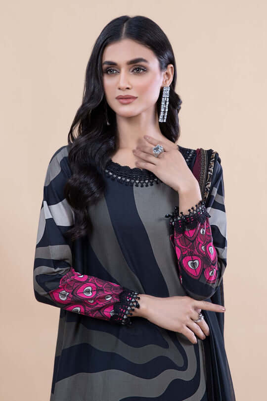 3 Piece Unstitched Heavy Embroidered Lawn Suit ( Printed Chiffon Dupatta ) - Motif