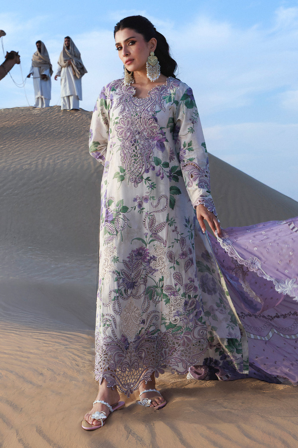 Unstitched 3 Pec Digital Printing & Embroidered Lawn Suit with Embroidered Cotton Net Dupatta