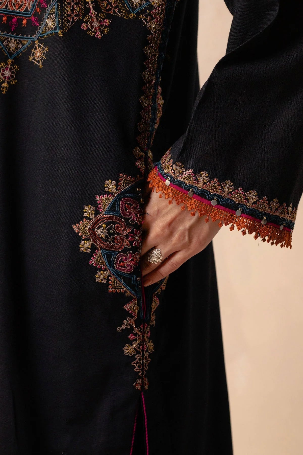 3 Piece Unstitched Fully Embroidered Dhanak Dress With Printed Blended Shawl
