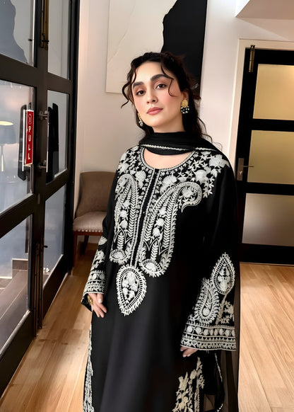 Unstitched 3 Piece Fully Embroidered Lawn Suit With Embroidered Shiffon Dupatta
