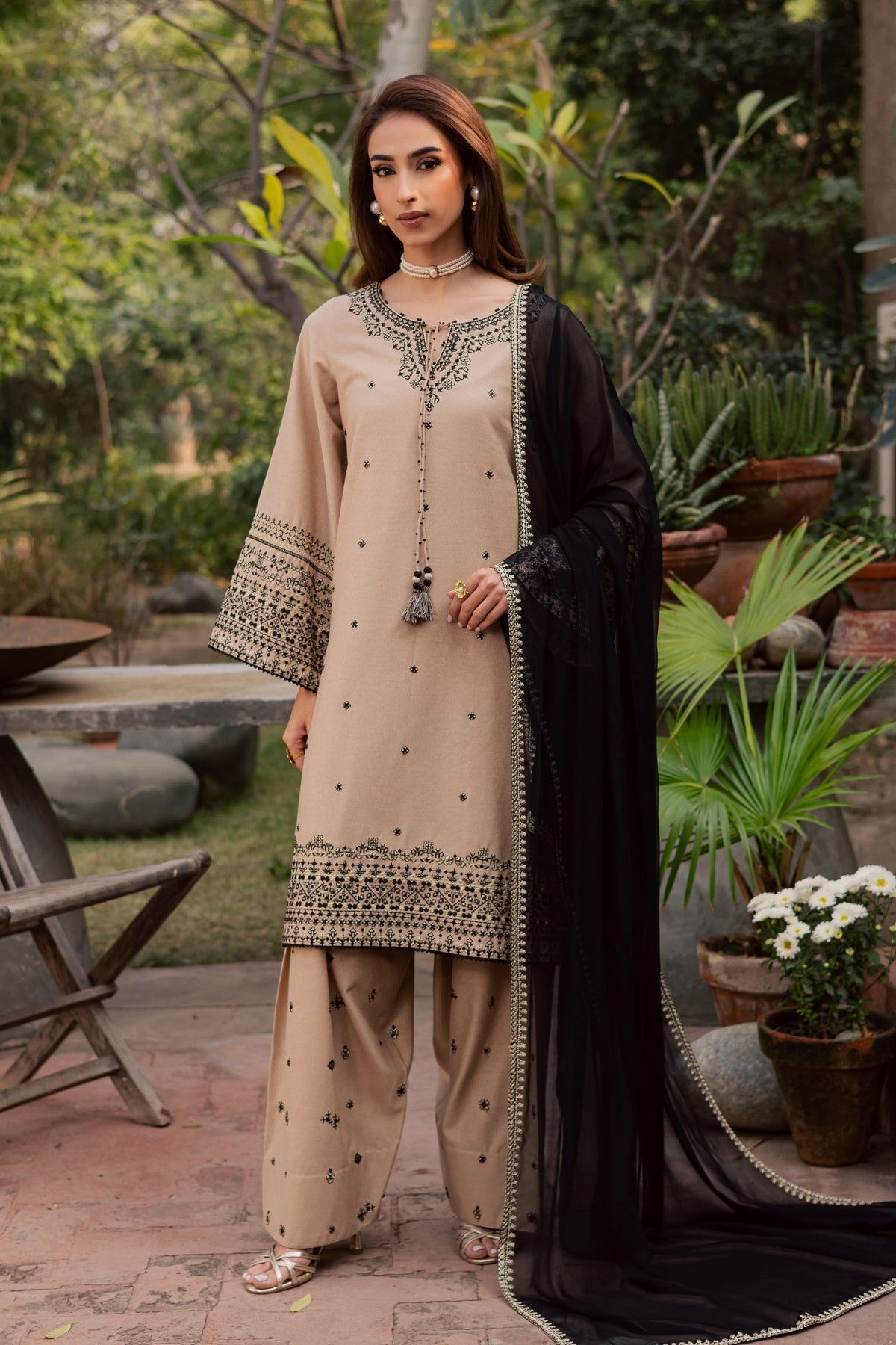 3 Piece Unstitched Embroidered Dhanak Fabric With Embroidered Dhanak Shawl