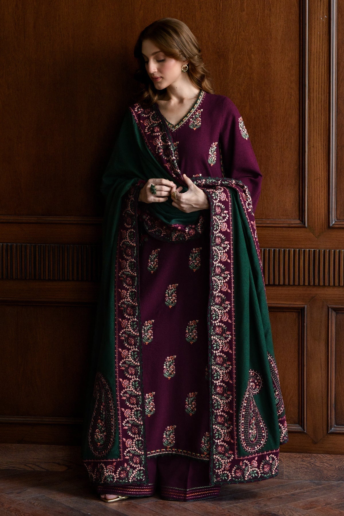 BT 2900 - 3 Piece Unstitched Embroidered Dhanak Fabric With Embroidered Dhanak Shawl