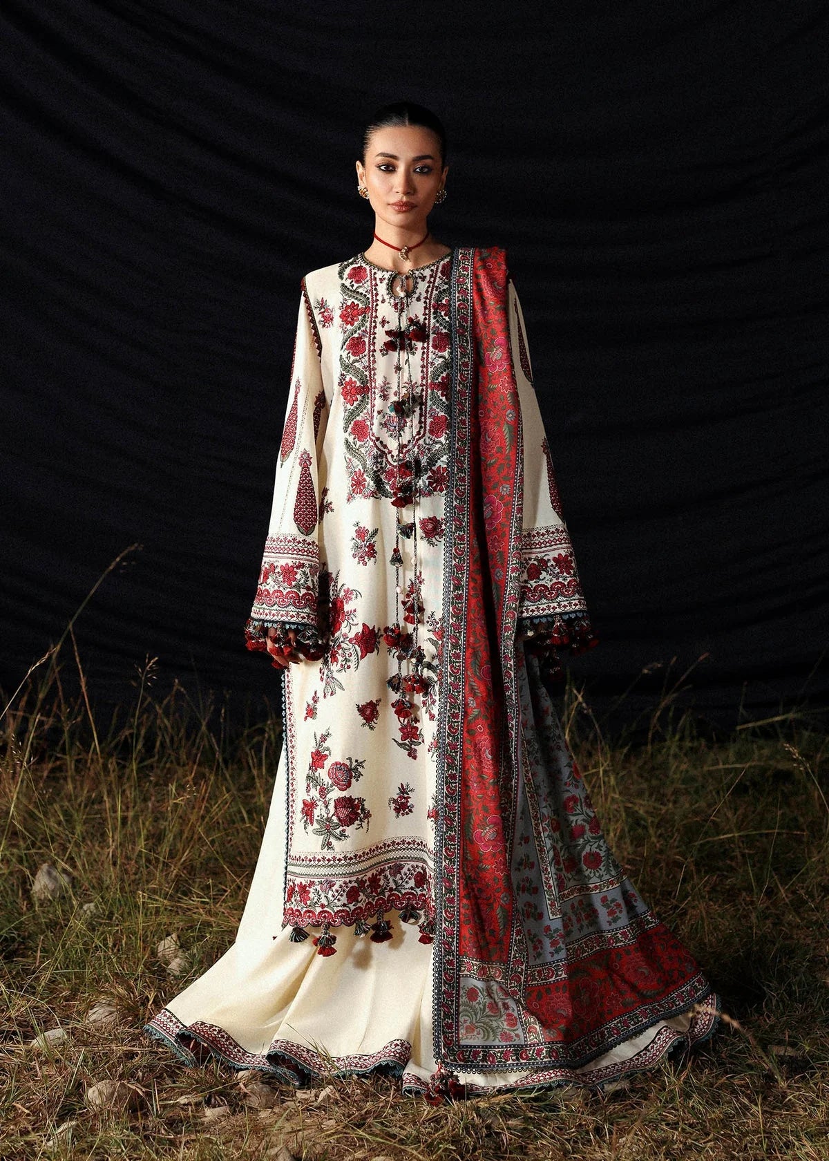 3 Piece Unstitched Fully Embroidered Dhanak Dress With Printed Blended Shawl