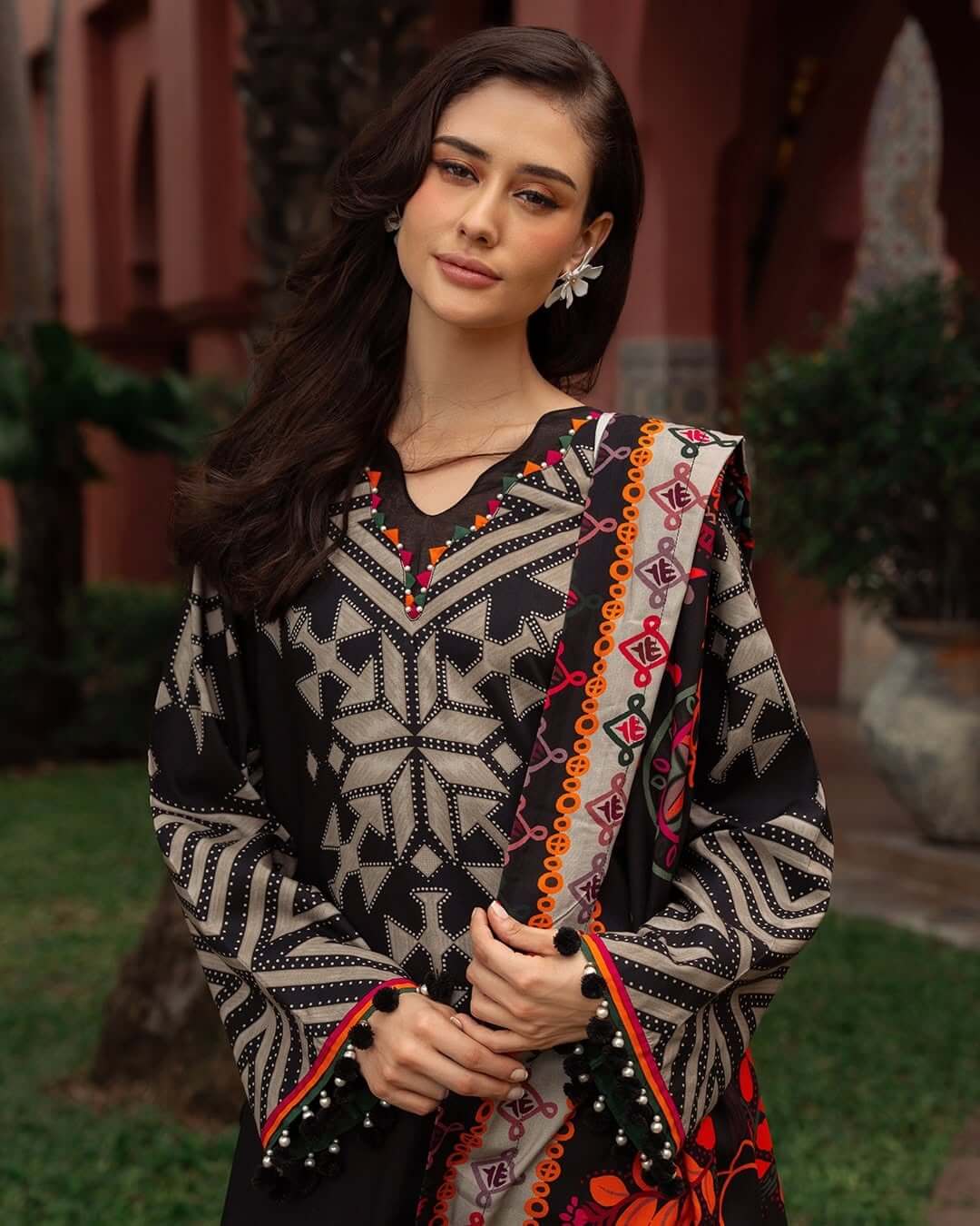 Unstitched 3 Piece Digital Printed Khaddar Suit With Digital Printed Khaddar Dupatta