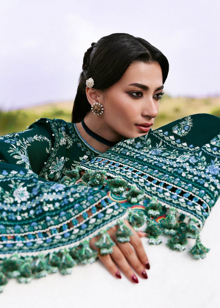 Unstitched 3 Piece Fully Embroidered Dhanak Fabric With Embroidered Dhanak Shawl