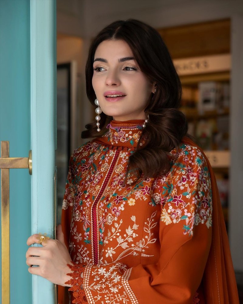 Unstitched 3 Piece Fully Embroidered Dhanak Fabric With Embroidered Dhanak Shawl