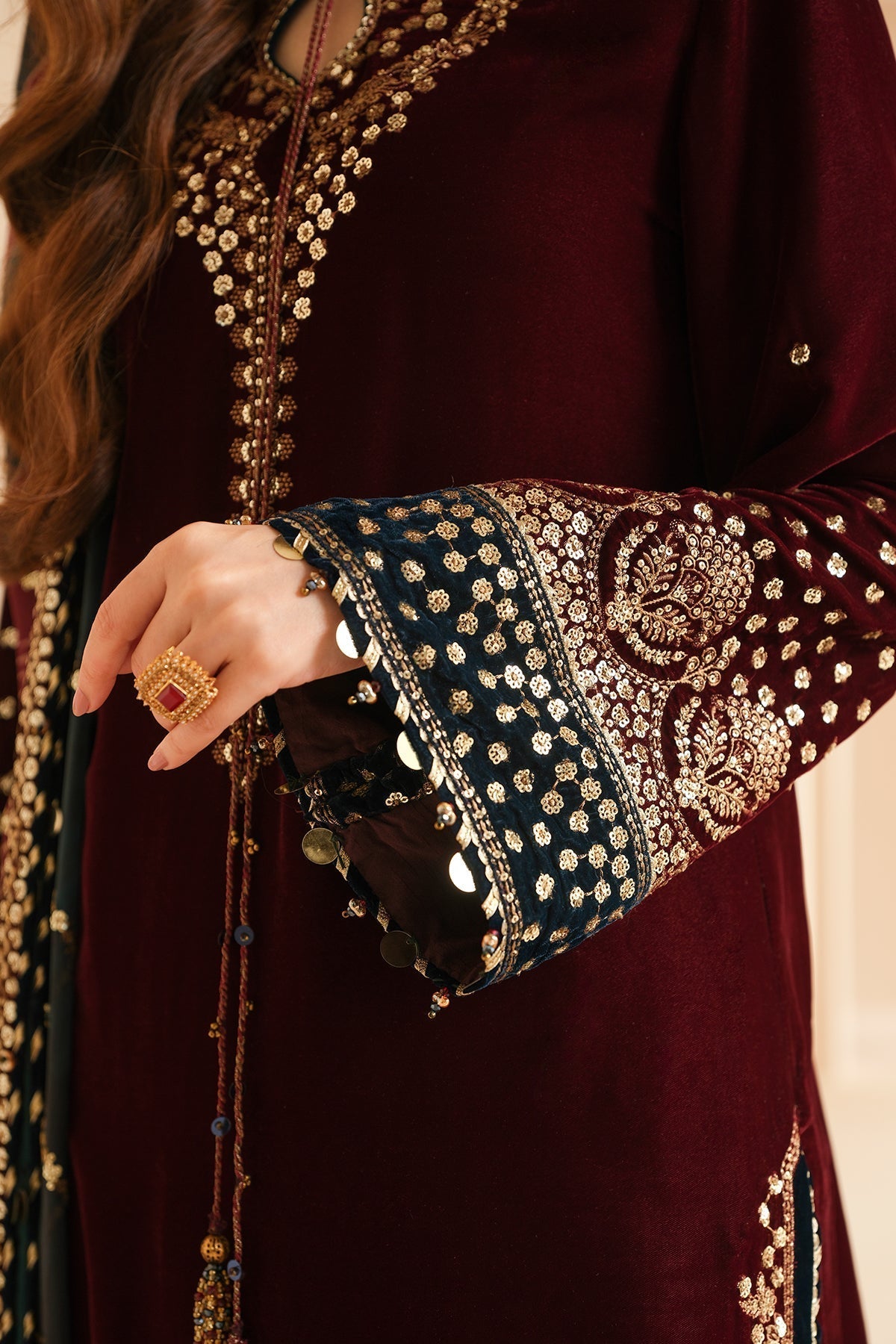 Unstitched 3 Piece Fully Embroidered Velvet Suit with Embroidered Organza Dupatta