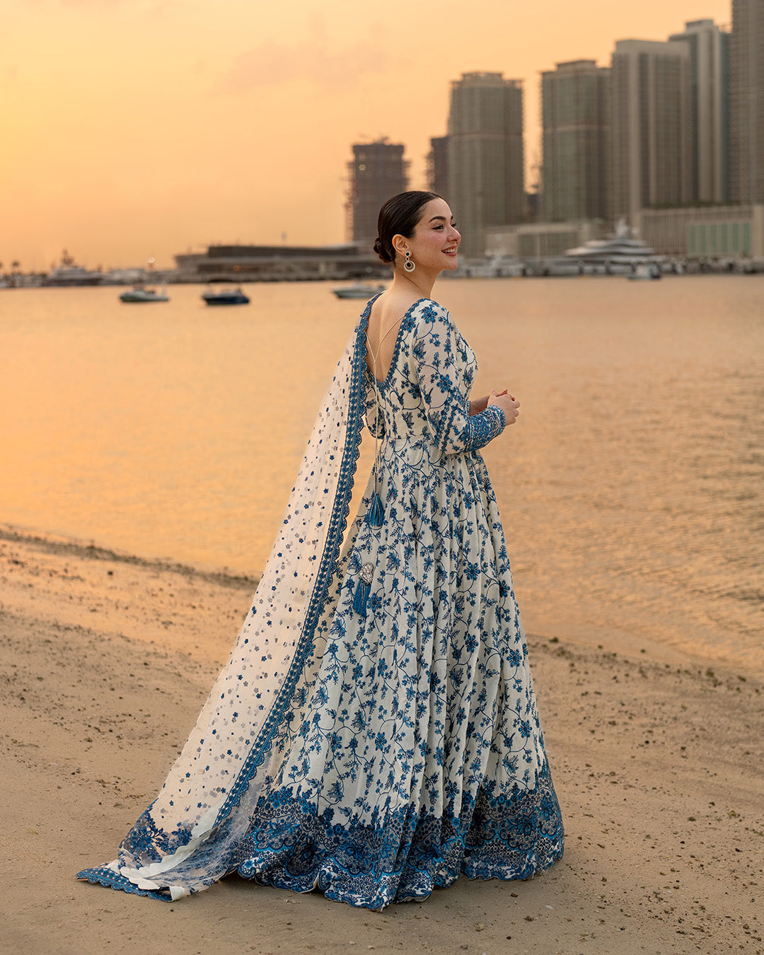 Unstitched 3 Piece Fully Embroidered Lawn Maxi With Embroidered Organza Dupatta