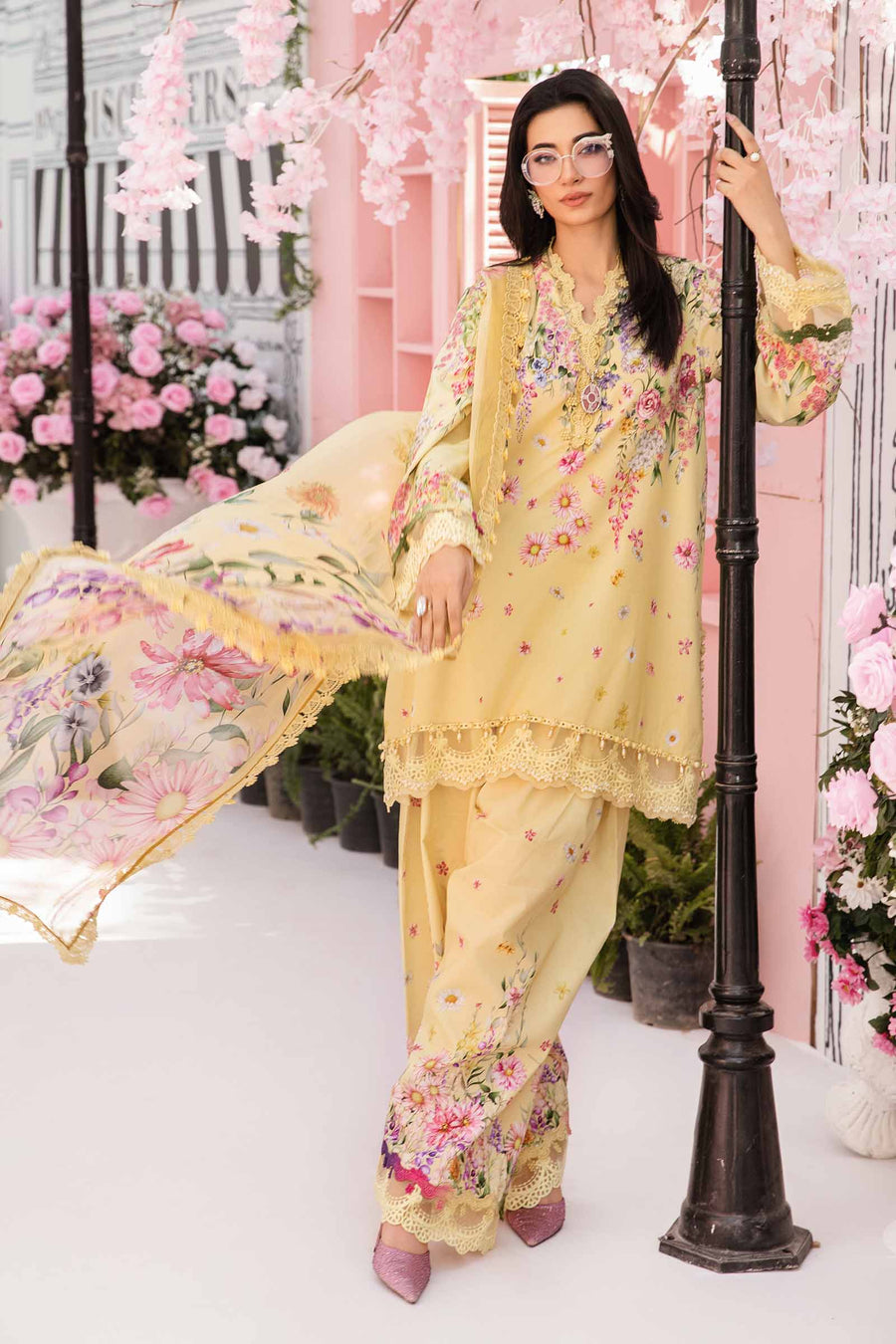 Unstitched 3 Piece Digital Printed Lawn Suit With Printed Shiffon Dupatta