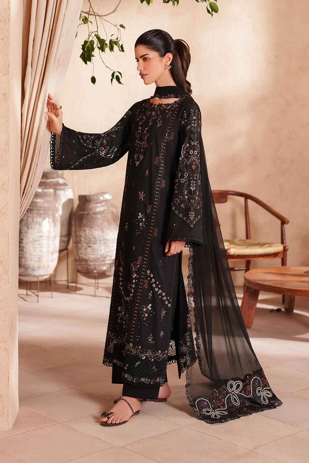 3 Piece - Unstitched Fully Embroidered Lawn Fabric