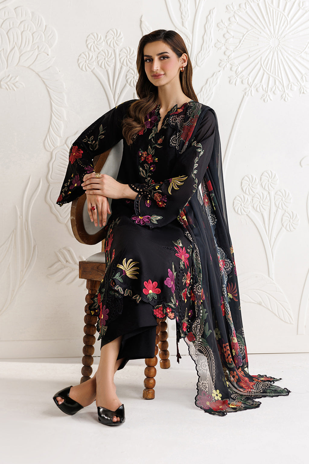IZ 2955 - 3 Piece Unstitched Embroidered Dhanak Fabric With Printed Shawl