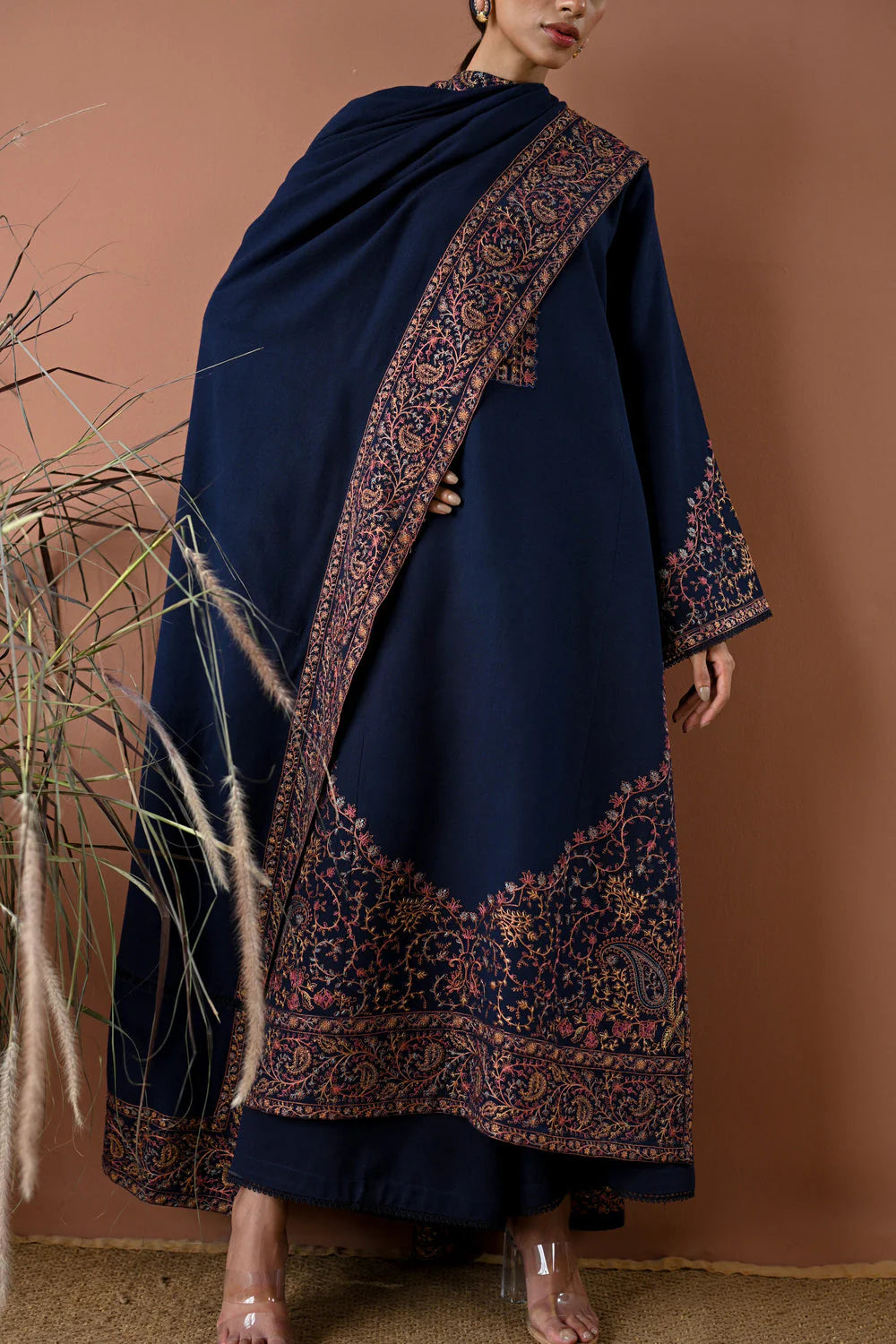BT 2880A - 3 Piece Unstitched Embroidered Dhanak Fabric With Embroidered Dhanak Shawl