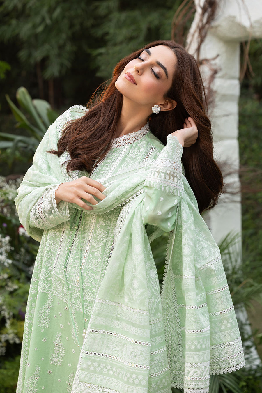 Unstitched 3 Piece Fully Embroidered Lawn Suit With Embroidered Organza Dupatta