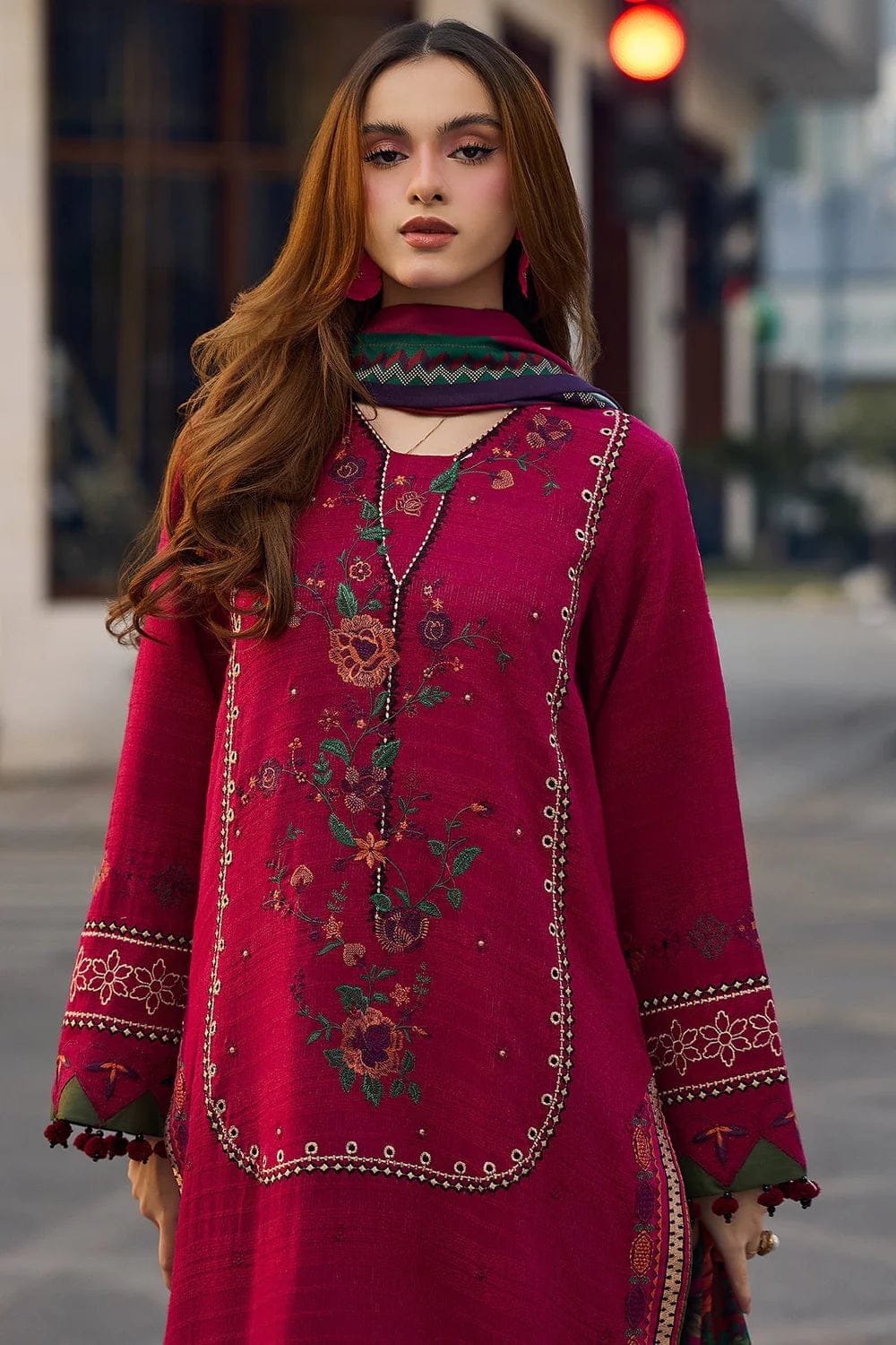 3 Piece Unstitched Heavy Embroidered Dhanak Suit ( Digital Printed Shawl)