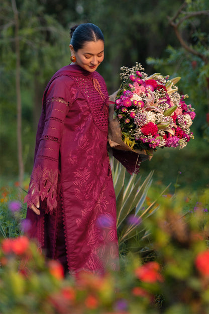 Unstitched 3 Piece Fully Embroidered Chickan Kari Lawn Suit With Embroidered Organza Dupatta