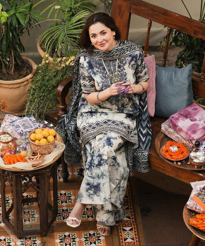 Unstitched 3 Piece Digital Printed Lawn Suit with Printed Lawn Dupatta